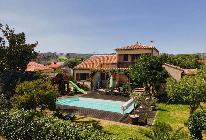 Villa - 137 m² - 5 pièces