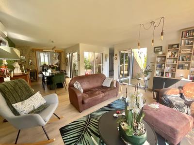 Maison - 107 m² - 5 pièces