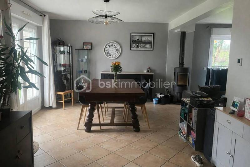 Maison - 94 m² - 5 pièces