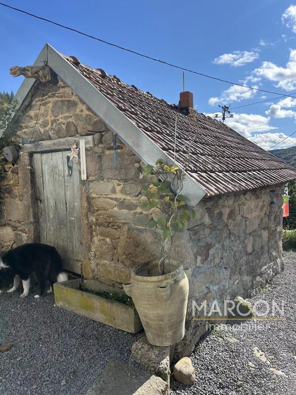 Maison - 128 m² - 4 pièces