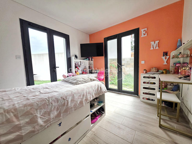 Maison - 95 m² - 5 pièces