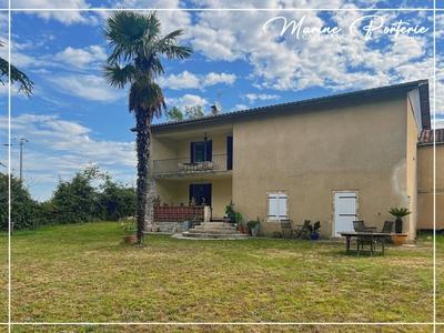 Maison - 200 m² - 5 pièces