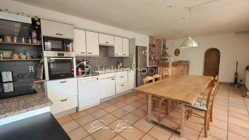 Maison de maîtres - 190 m² - 10 pièces