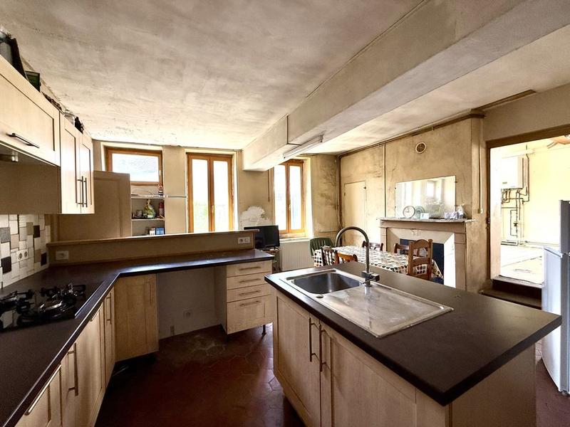 Maison de village - 120 m² - 6 pièces