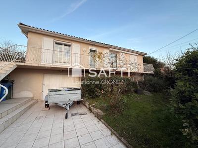 Maison - 95 m² - 5 pièces