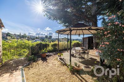 Villa - 190 m² - 6 pièces