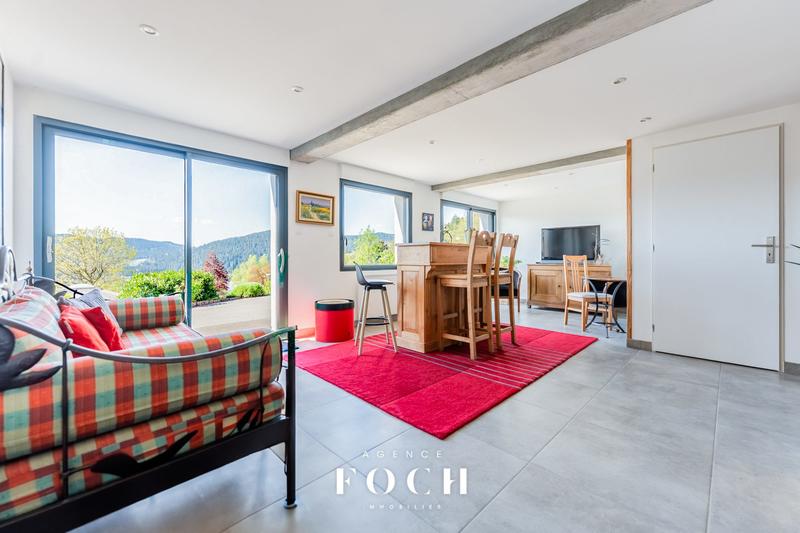 Châlet - 205 m² - 8 pièces