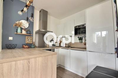 Appartement - 86 m² - 4 pièces