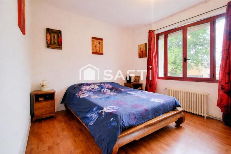 Maison - 177 m² - 8 pièces