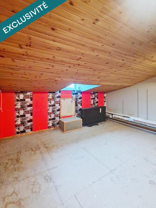 Maison - 275 m² - 9 pièces