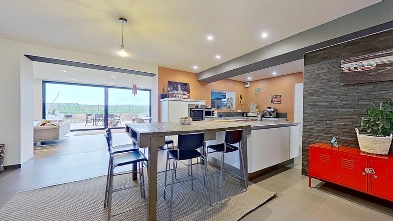 Maison - 189 m² - 7 pièces