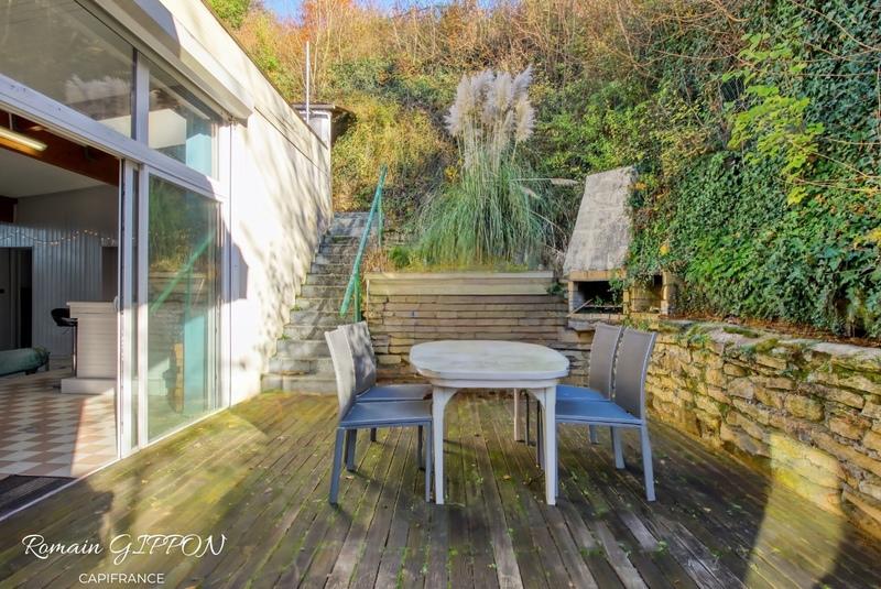 Maison - 286 m² - 11 pièces