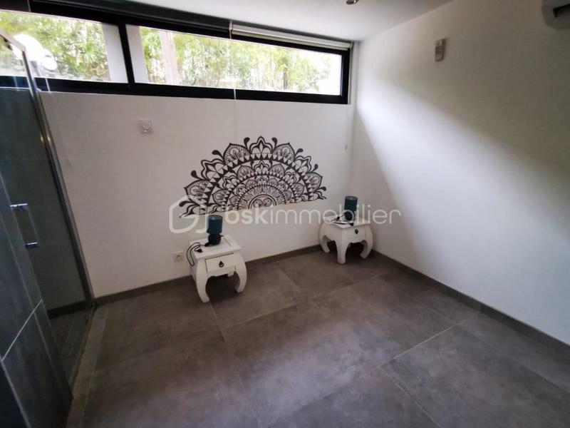 Appartement - 82 m² - 3 pièces