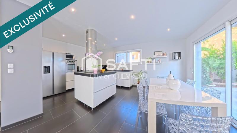 Maison - 90 m² - 4 pièces