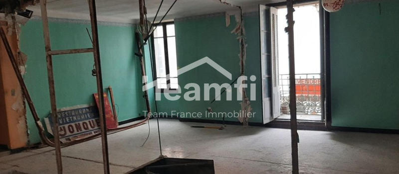 Maison - 280 m² - 8 pièces