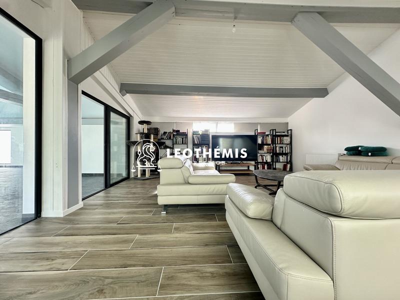 Villa - 397 m² - 9 pièces