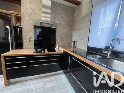 Maison - 183 m² - 6 pièces