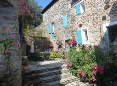 Mas - 196 m² - 12 pièces