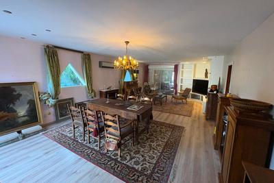 Maison - 170 m² - 8 pièces