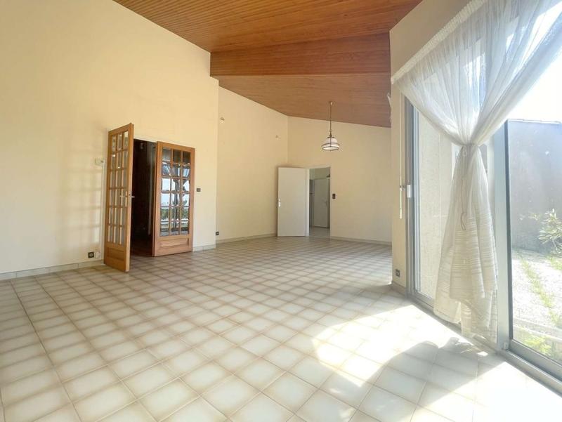 Maison - 145 m² - 6 pièces