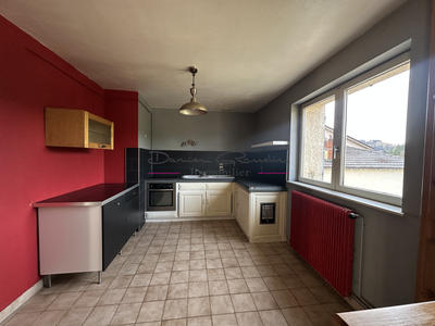 Maison - 82 m² - 4 pièces