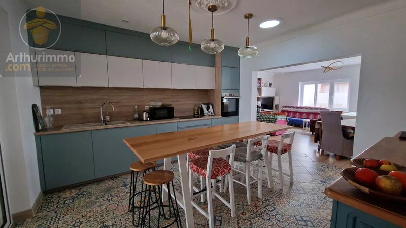 Maison - 160 m² - 8 pièces