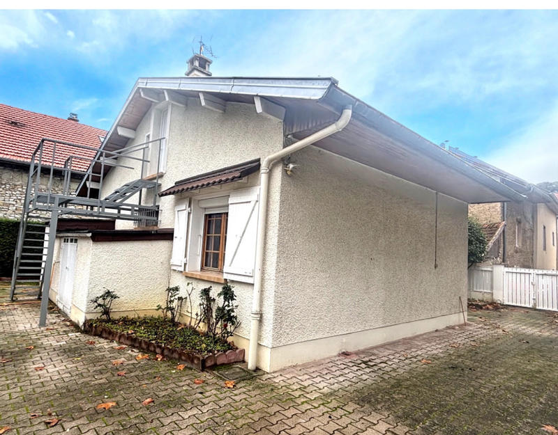 Maison de village - 75 m² - 4 pièces