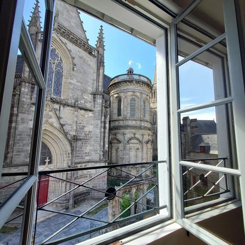 Immeuble - 330 m² - 13 pièces