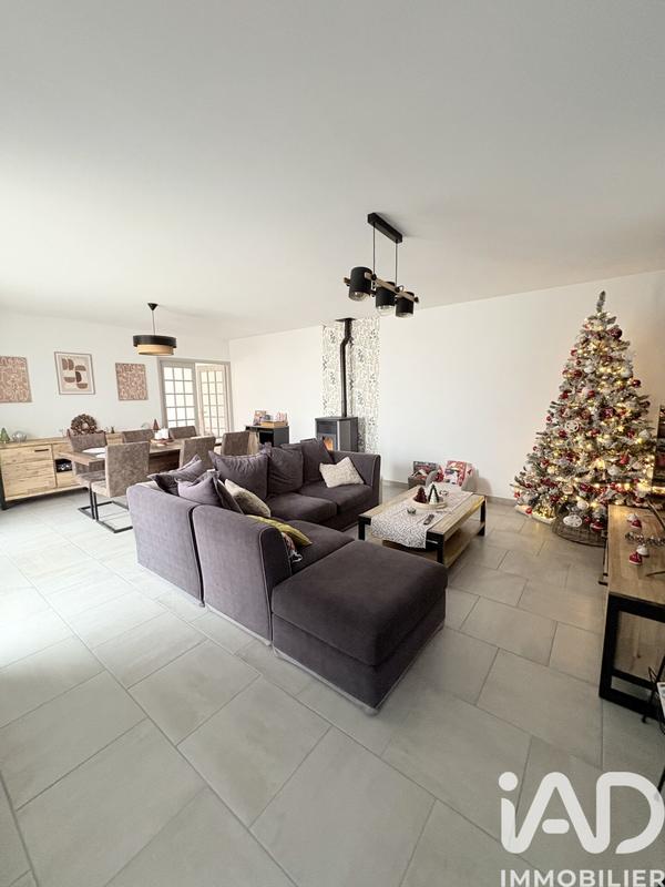 Maison - 95 m² - 5 pièces