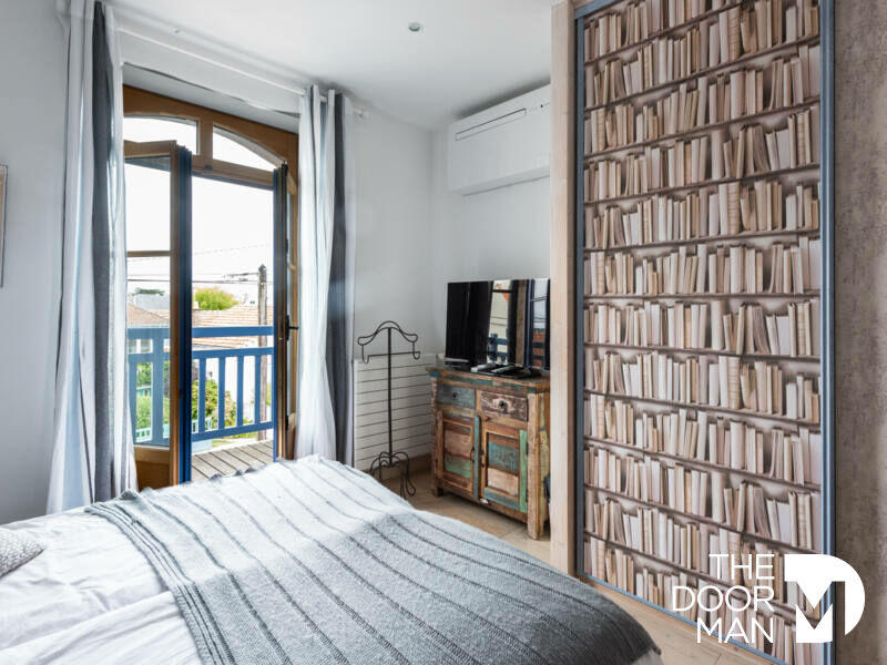 Maison - 310 m² - 12 pièces