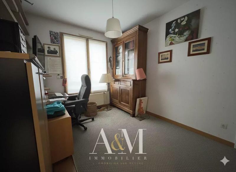 Appartement - 90 m² - 4 pièces