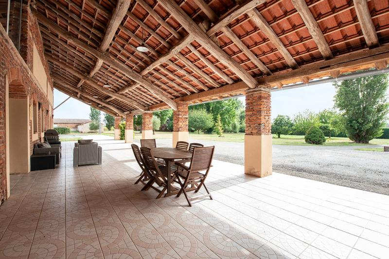 Maison - 245 m² - 7 pièces