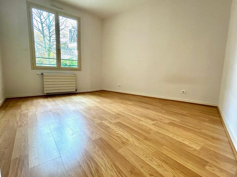 Appartement - 100 m² - 4 pièces