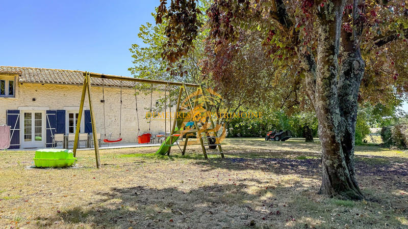 Maison - 145 m² - 5 pièces