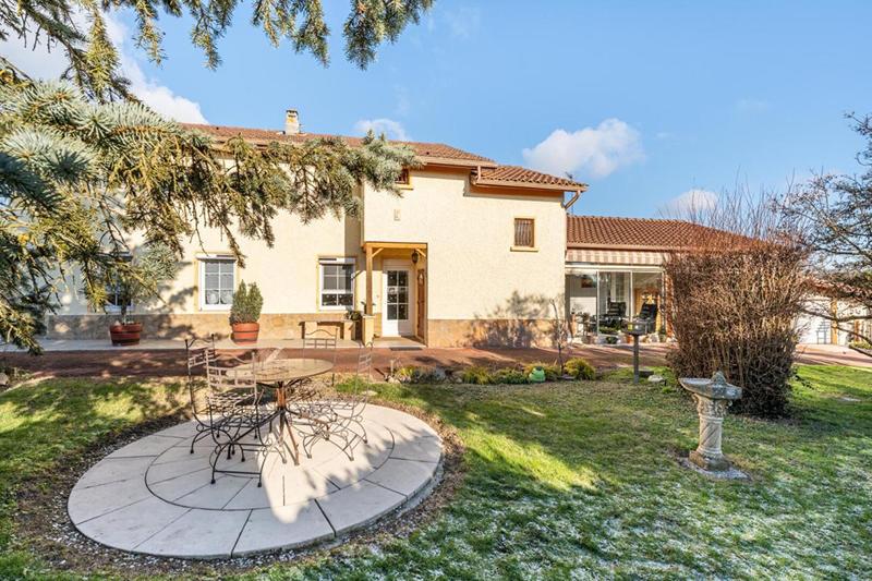 Maison - 170 m² - 5 pièces