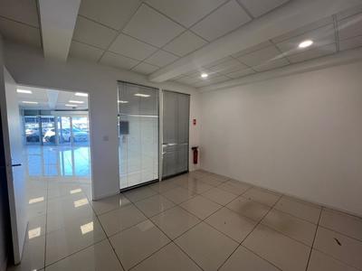 Local commercial - 65 m² - 3 pièces