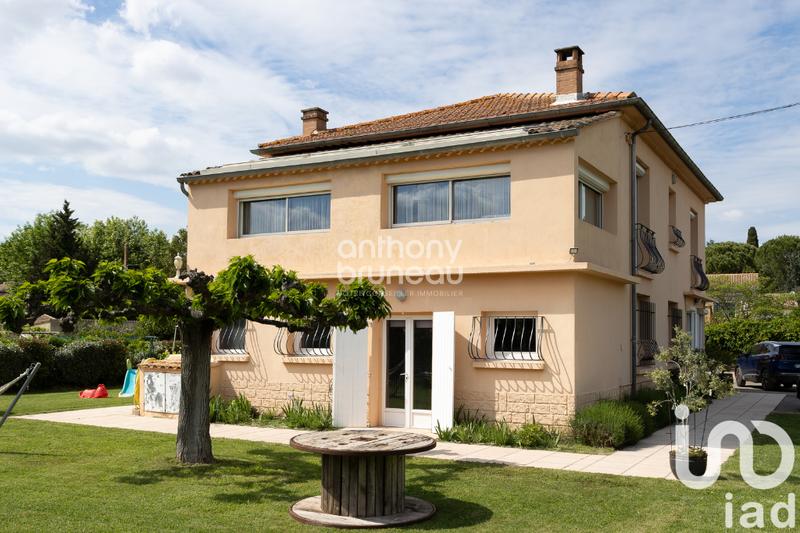 Maison - 220 m² - 9 pièces