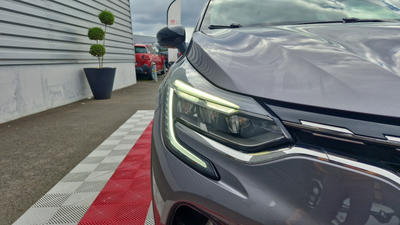 Renault Captur E-Tech Plug-In 160 Initiale Paris