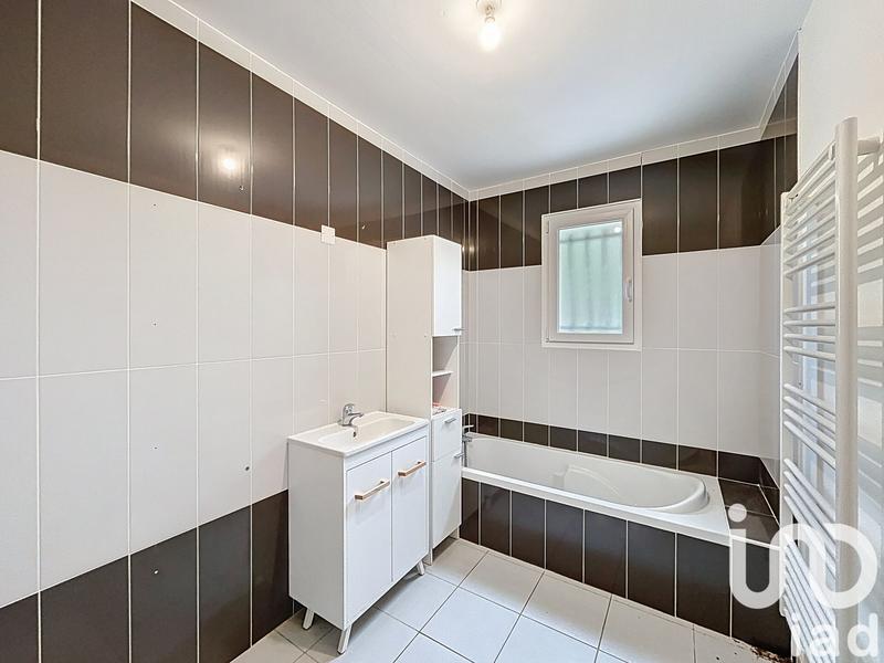 Maison - 86 m² - 4 pièces