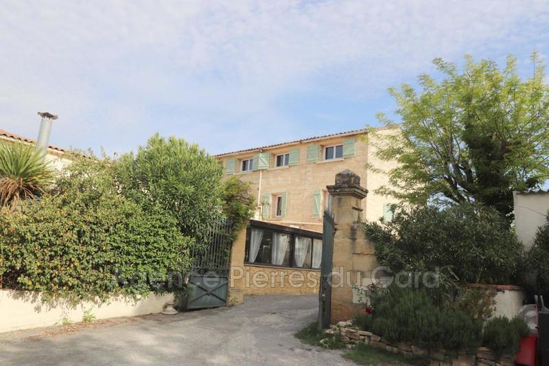 Propriété - 595 m² - 14 pièces