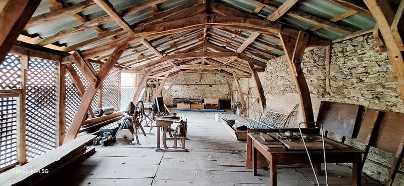 Maison - 300 m² - 11 pièces