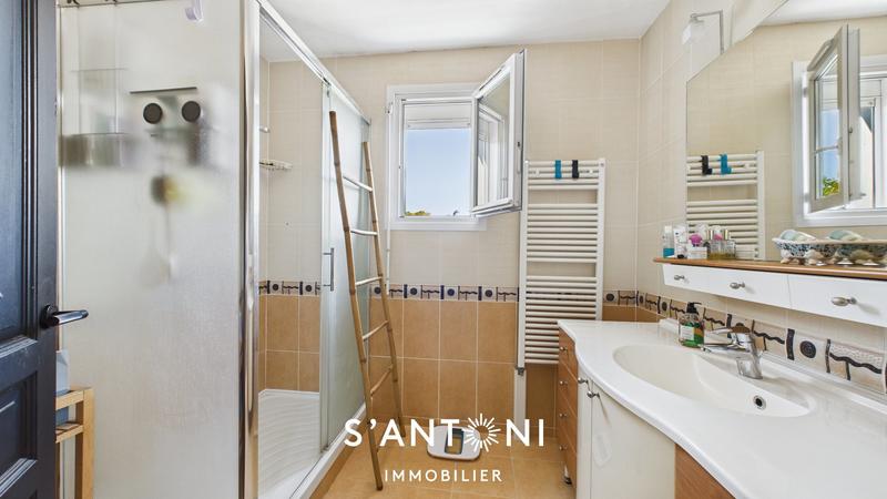 Appartement - 108 m² - 4 pièces