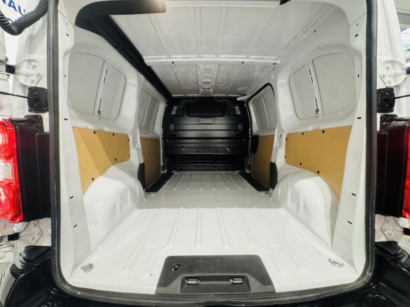 Peugeot Expert III Taille m 2.0 Bhdi 145 s&amp;S Auto Pack Asphalt Connect