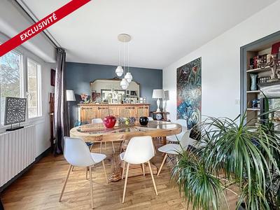 Maison traditionnelle - 170 m² - 7 pièces