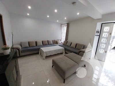 Maison - 109 m² - 6 pièces