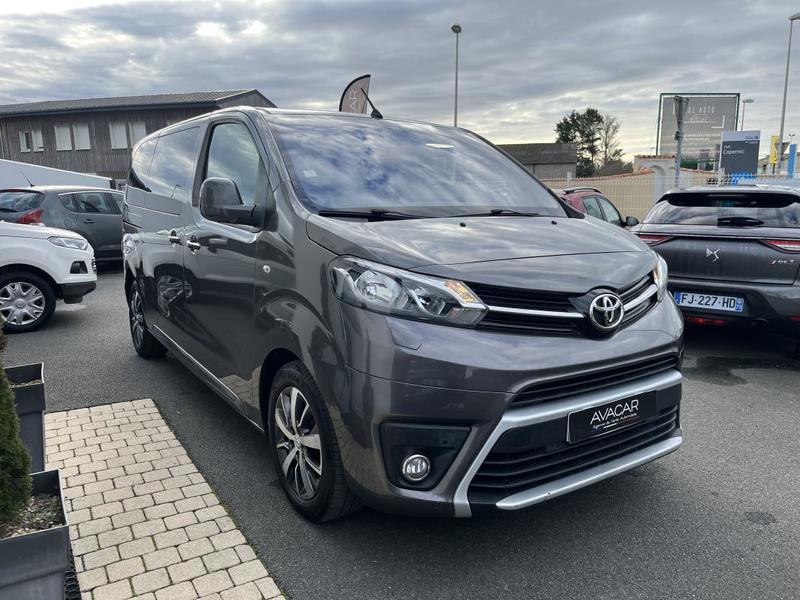 Toyota Proace Verso Medium 2.0 150 Ch d-4d Executive 8 places *Attelage amovible/Toit panoramique
