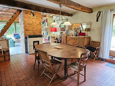 Maison - 227 m² - 9 pièces