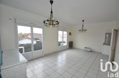 Maison - 220 m² - 8 pièces