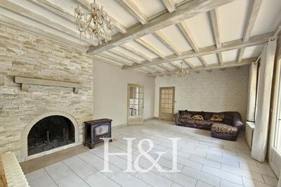 Propriété - 180 m² - 7 pièces