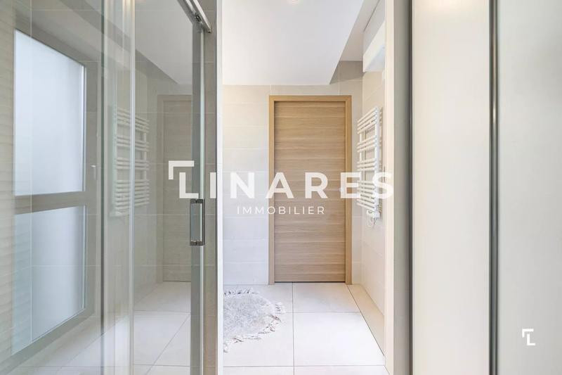 Appartement - 82 m² - 3 pièces